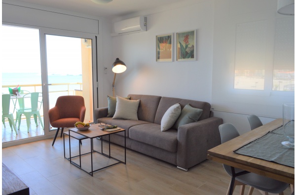 Apartament a primera linia de mar