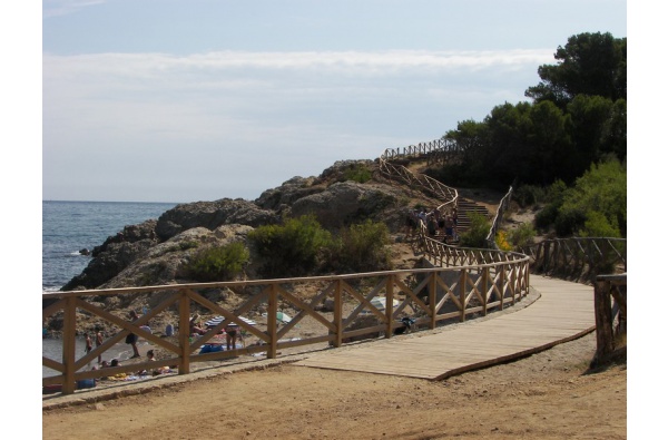 Ruta de Les Corts a Empúries