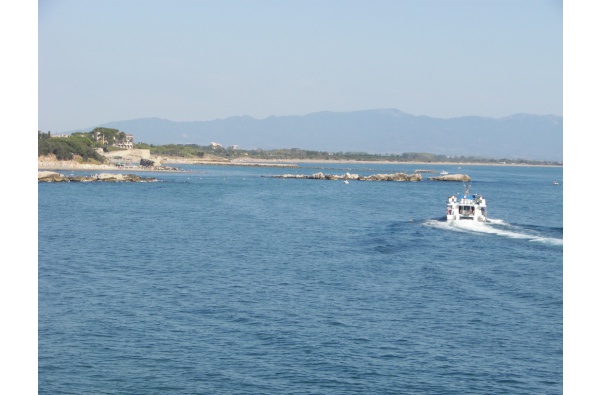 L’Escala depuis la mer