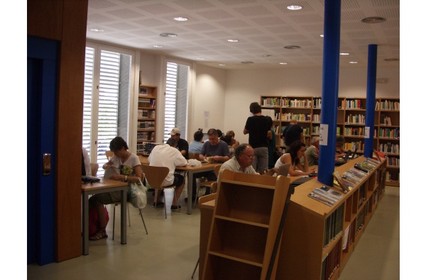 Biblioteca Víctor Català